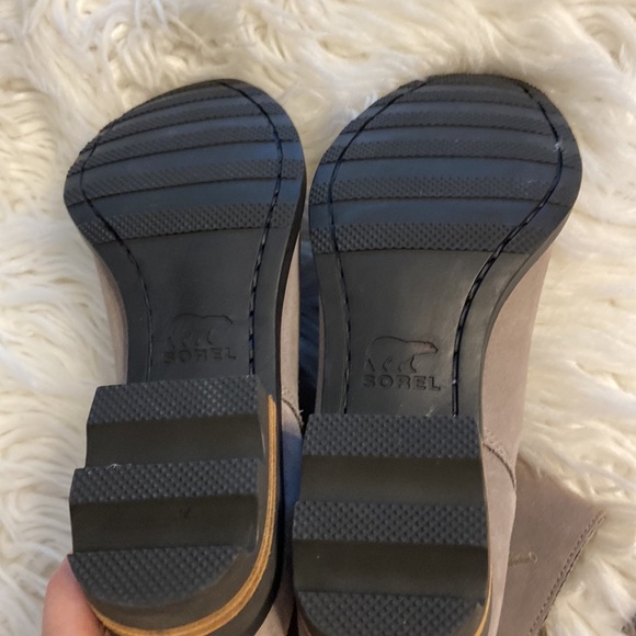 SOREL Boots size 9 BNWOT see pictures heel is 1 1/2” color gray leather upper - Picture 7 of 17